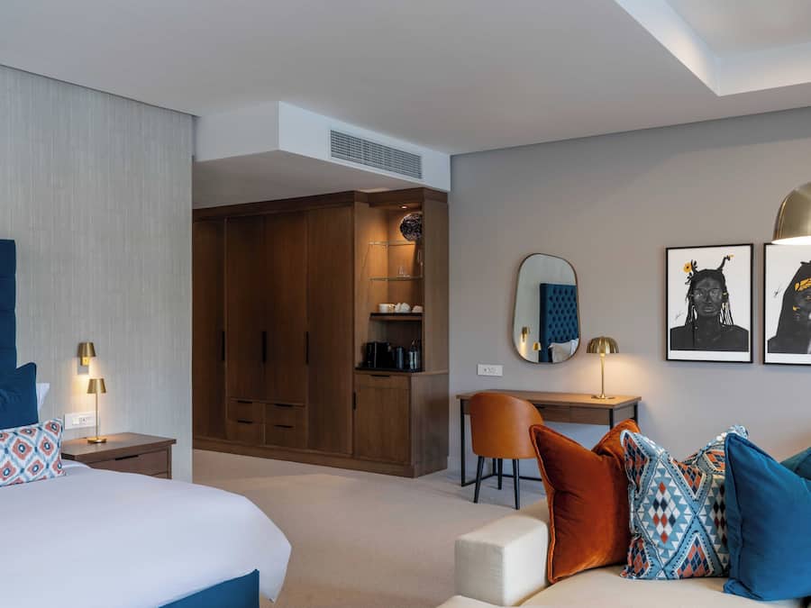 Junior Suite | Luxe beddengoed, donzen dekbedden, een gratis minibar