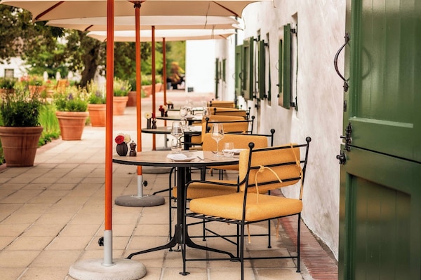 3 restaurantes: opção de café da manhã, almoço e jantar