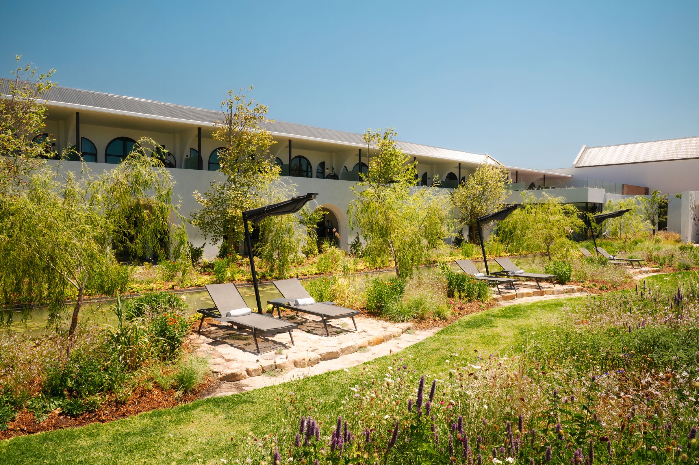 Outdoor pool, pool umbrellas, sun loungers