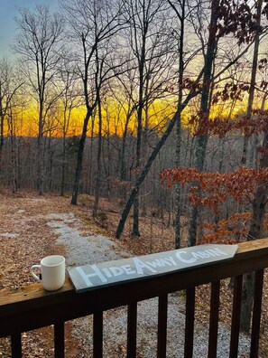 Property grounds - Hideaway Cabin (Mountain View)