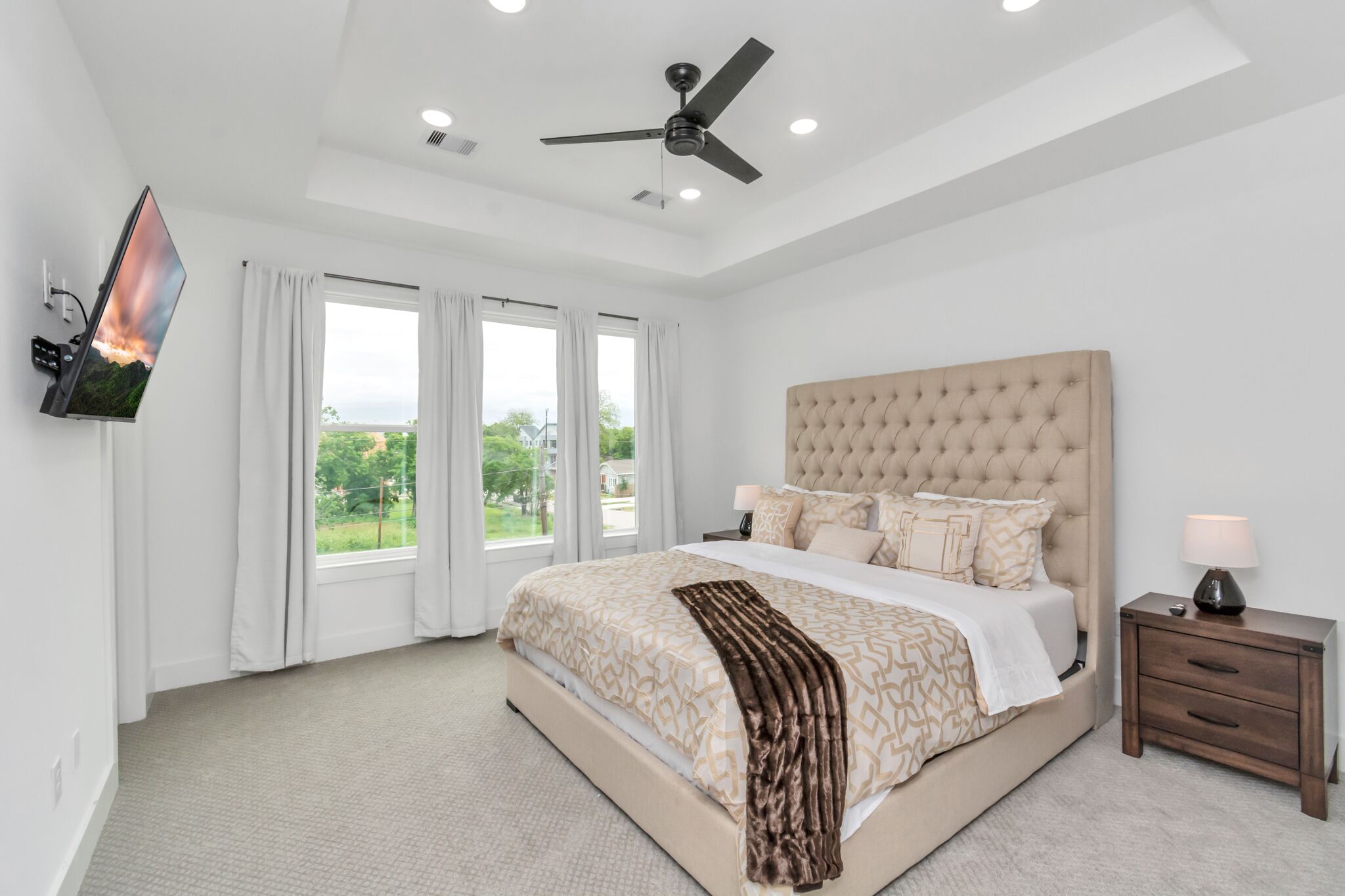 Lux King Bed | Private Chef |3Bdroom Near Downtown