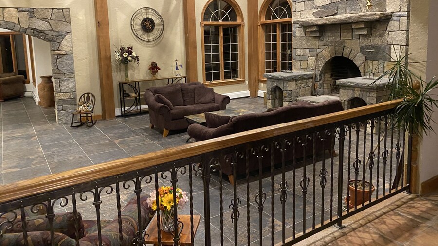 Chestnuthill Countryside Manor