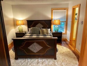 In-room safe, travel cot, free WiFi, bed sheets