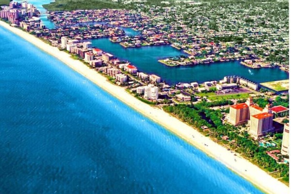 Sun-loungers, beach towels