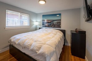 2 slaapkamers, een strijkplank/strijkijzer, gratis wifi, beddengoed