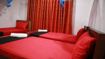 Chambre Triple Standard | Wi-Fi gratuit