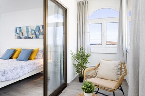 1 slaapkamer, een strijkplank/strijkijzer, gratis wifi, beddengoed