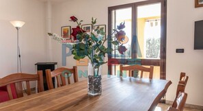 Dining - Villa Apollo in Torre Vado (Torre vado)