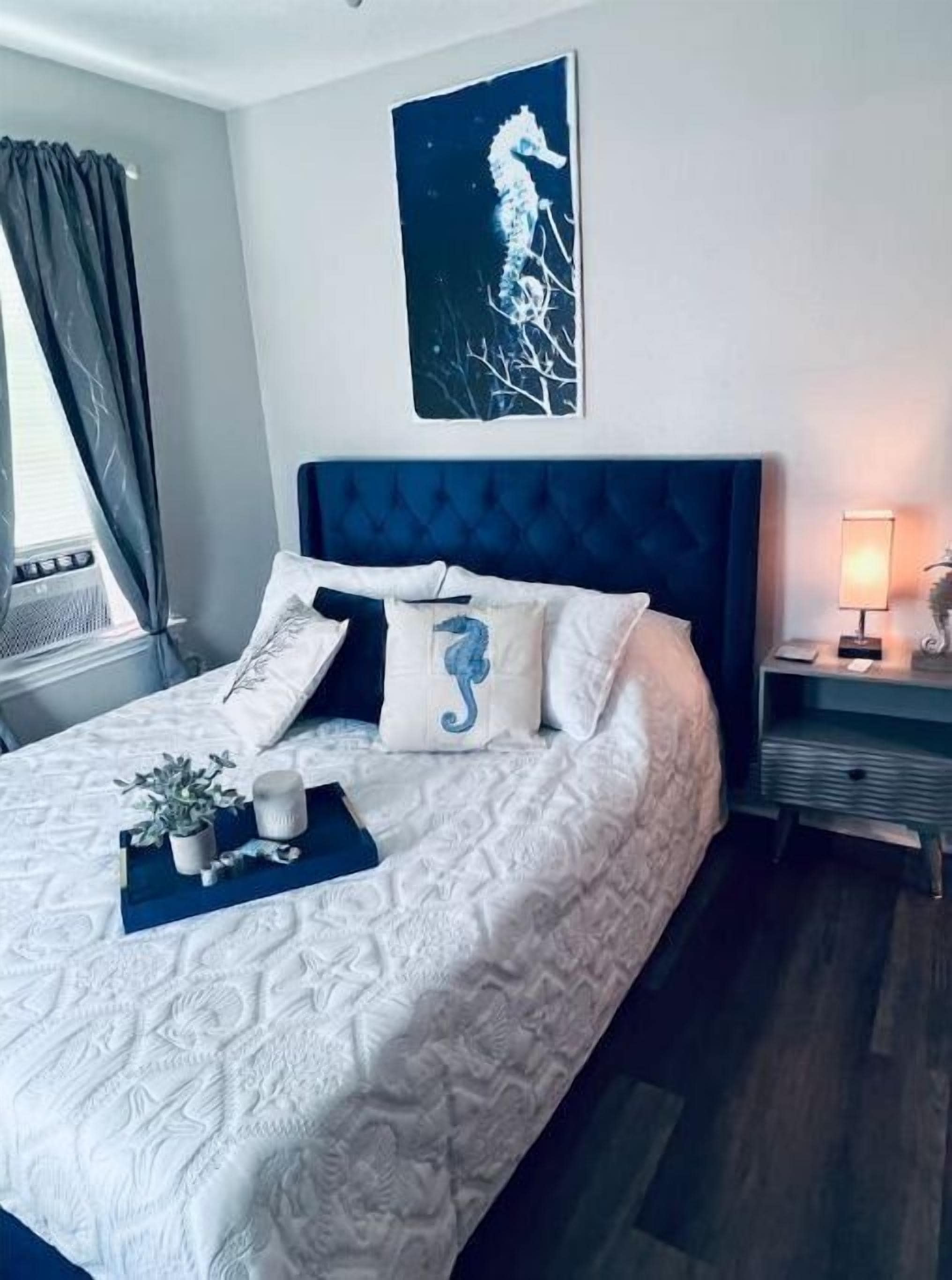 2 室のベッドルーム、デスク、アイロン / アイロン台、WiFi (無料)