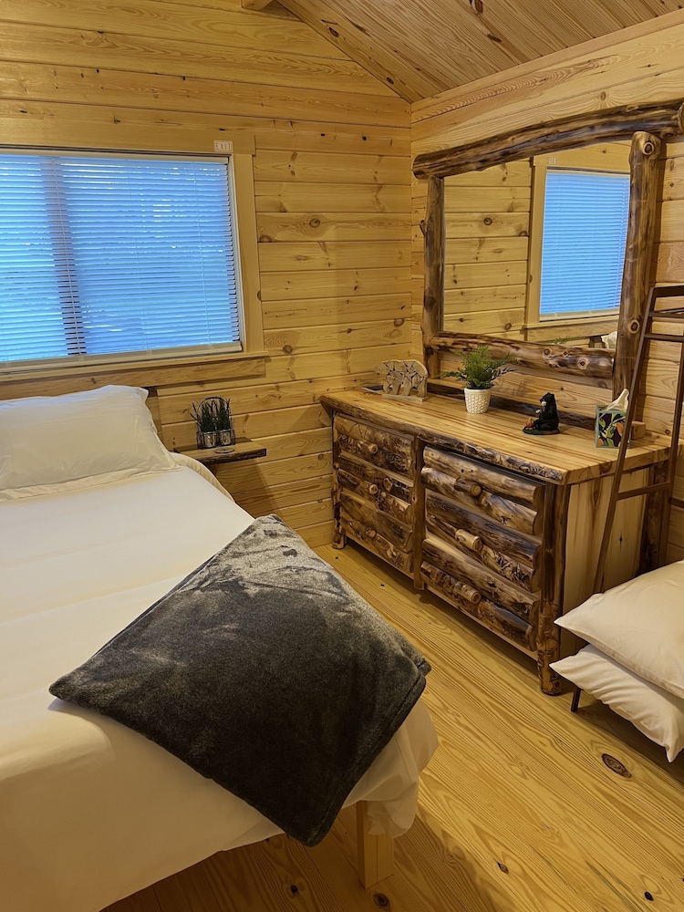 NEW! Rivers Edge Cabin Seneca County Vrbo