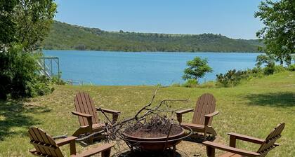 PK-Caddo Bay is a ski/surf/tubing, fishing , bird sanctuary! Starlink internet!