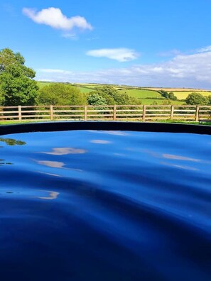 Pool - Big Blue, Horse Lorry Conversion Private hot tub (Bodmin)