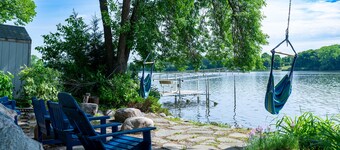 Cozy Lakeside Cabin w/ Fireplace & Great Views