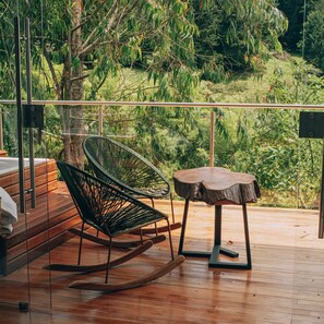 Luxury Cabin | Living area | Flat-screen TV, Netflix, streaming services - Örök Landscape Hotel (Rionegro)