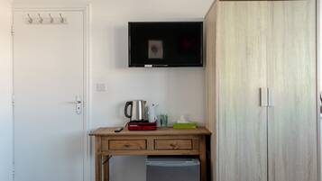 Classic Triple Room, Multiple Beds | Down comforters, individually decorated, desk, free WiFi