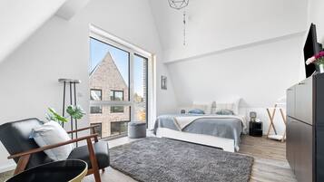 3 bedrooms, travel crib, free WiFi