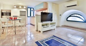 Interior - Cozy apartment in the heart of Salerno! 5 min from the sea (Salerno)