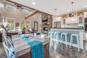 Dining - Breakfast at Tiffanys Cabin- Hot Tub/ Swing Bed/ Firepit/ 2-Person Soaker Tub (Broken Bow)
