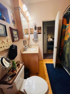 Towels, soap, toilet paper