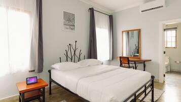 Pengeskab på værelset, strygejern/strygebræt, gratis Wi-Fi, sengetøj