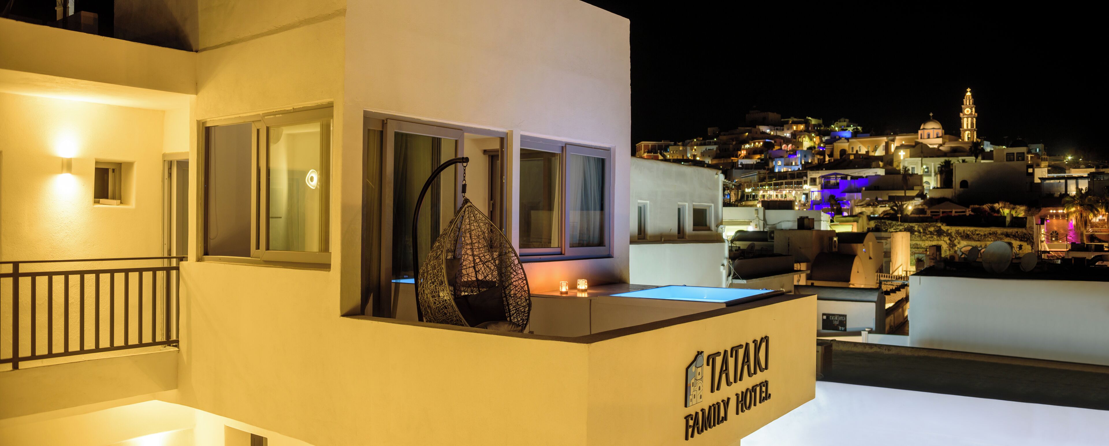 Deluxe Sea View Suite with Indoor & Outdoor Hot Tub | 埃及棉床单、高档床上用品、客房内保险箱、办公桌