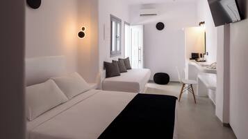 Standard Triple Room | Egyptian cotton sheets, premium bedding, in-room safe, desk