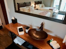 Shower, free toiletries, hair dryer, towels