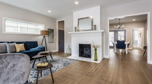 Living area - All New South Broad Ripple Gem (Indianapolis)