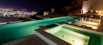 Pedregal Penthouse Condo with Expansive Ocean Views