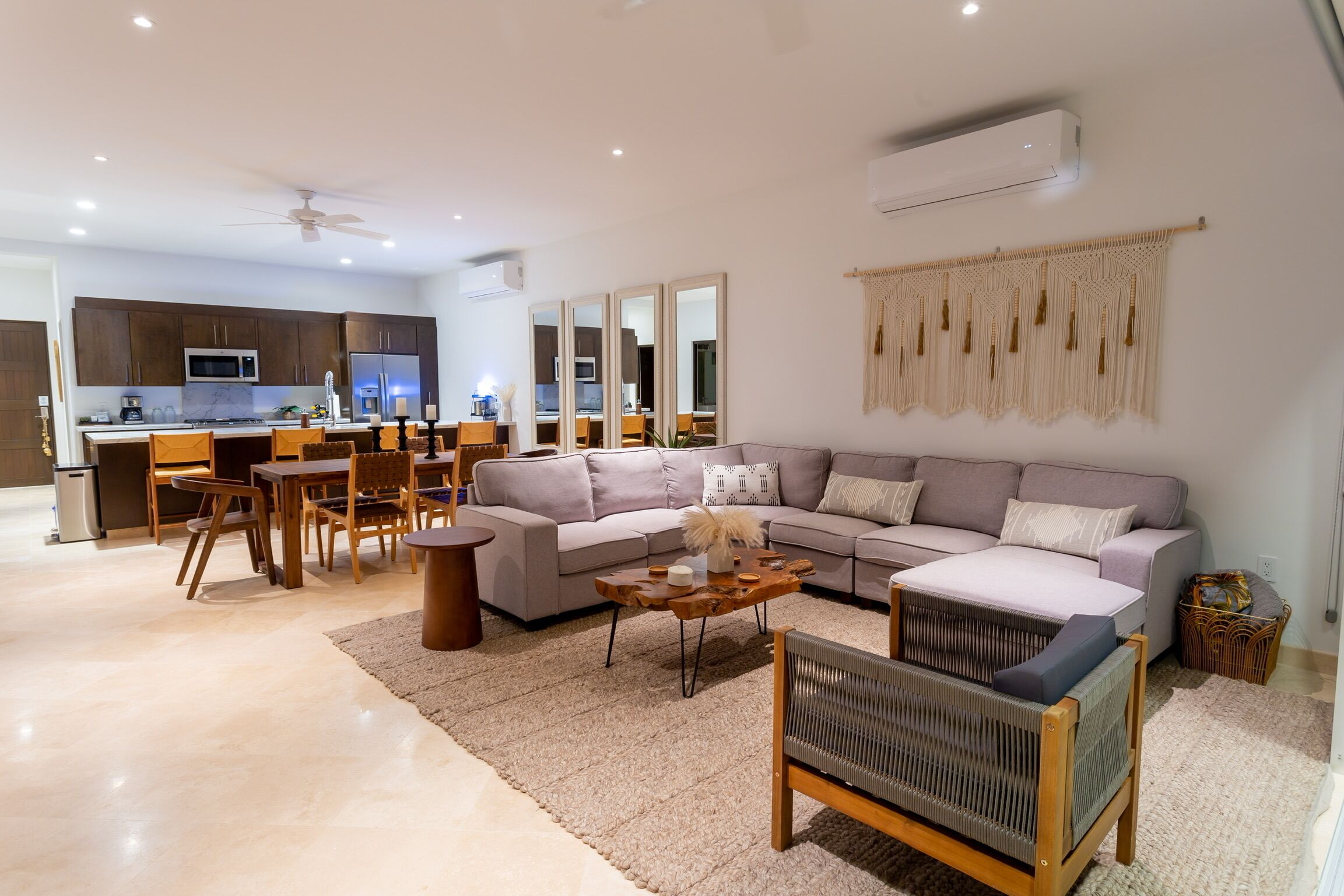 Pedregal Penthouse Condo with Expansive Ocean Views