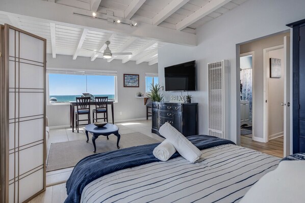 1 bedroom, iron/ironing board, travel cot, free WiFi - Boardwalk Ocean Waves Surfers - Mission Beach & PB (San Diego)