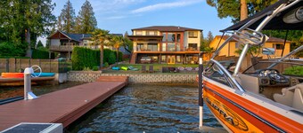 Waterfront Luxury: Private Deck Lake Tapps
