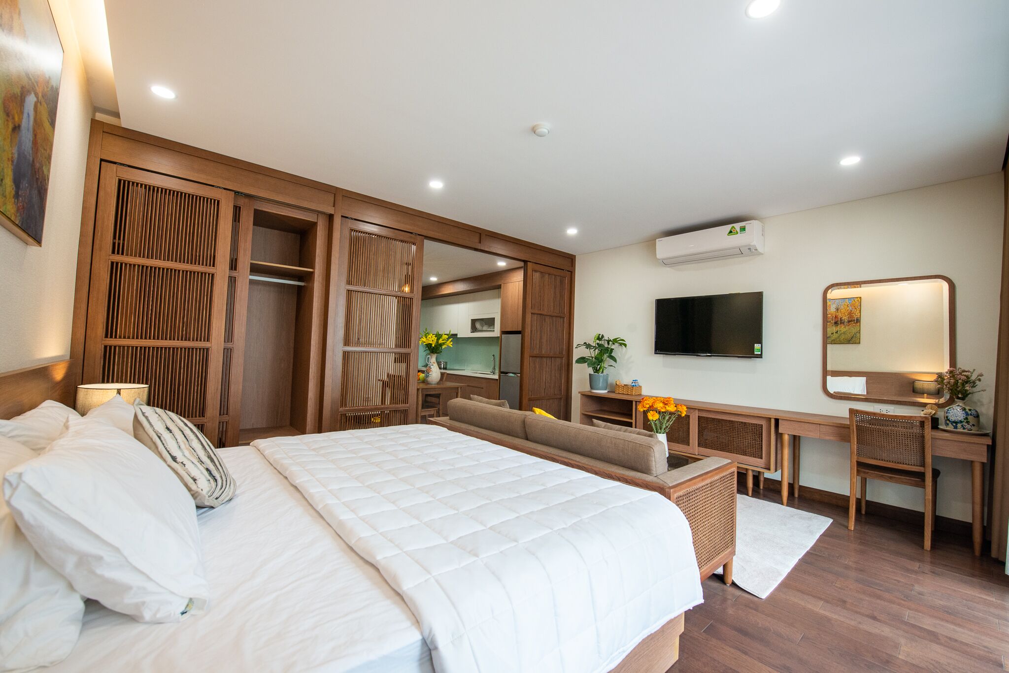 One Bed-room Apartment - King Bed | Premium bedding, desk, laptop workspace, blackout drapes