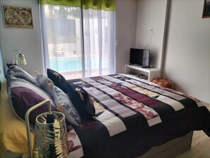 Premium Suite | 1 bedroom, free WiFi - Les garrigues Ensoleillées  (Treilles)
