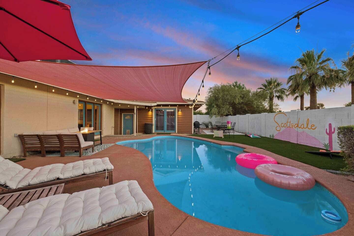 Desert Reef | Heated Pool, 5 min to Old Town
