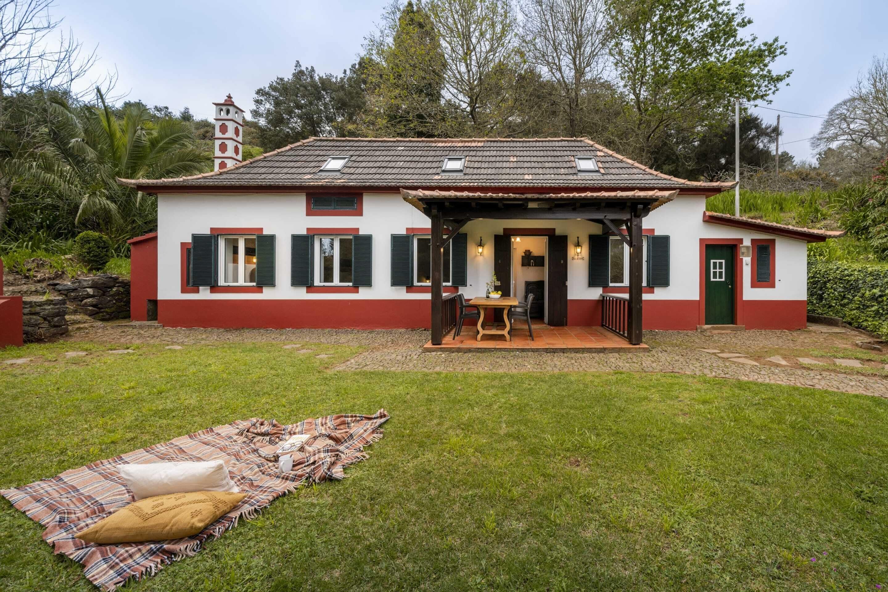 Surrounded by Nature - Casa da Cebola