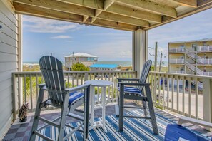 Property grounds - Ocean-View Balcony: Carolina Beach Condo! (Carolina Beach)