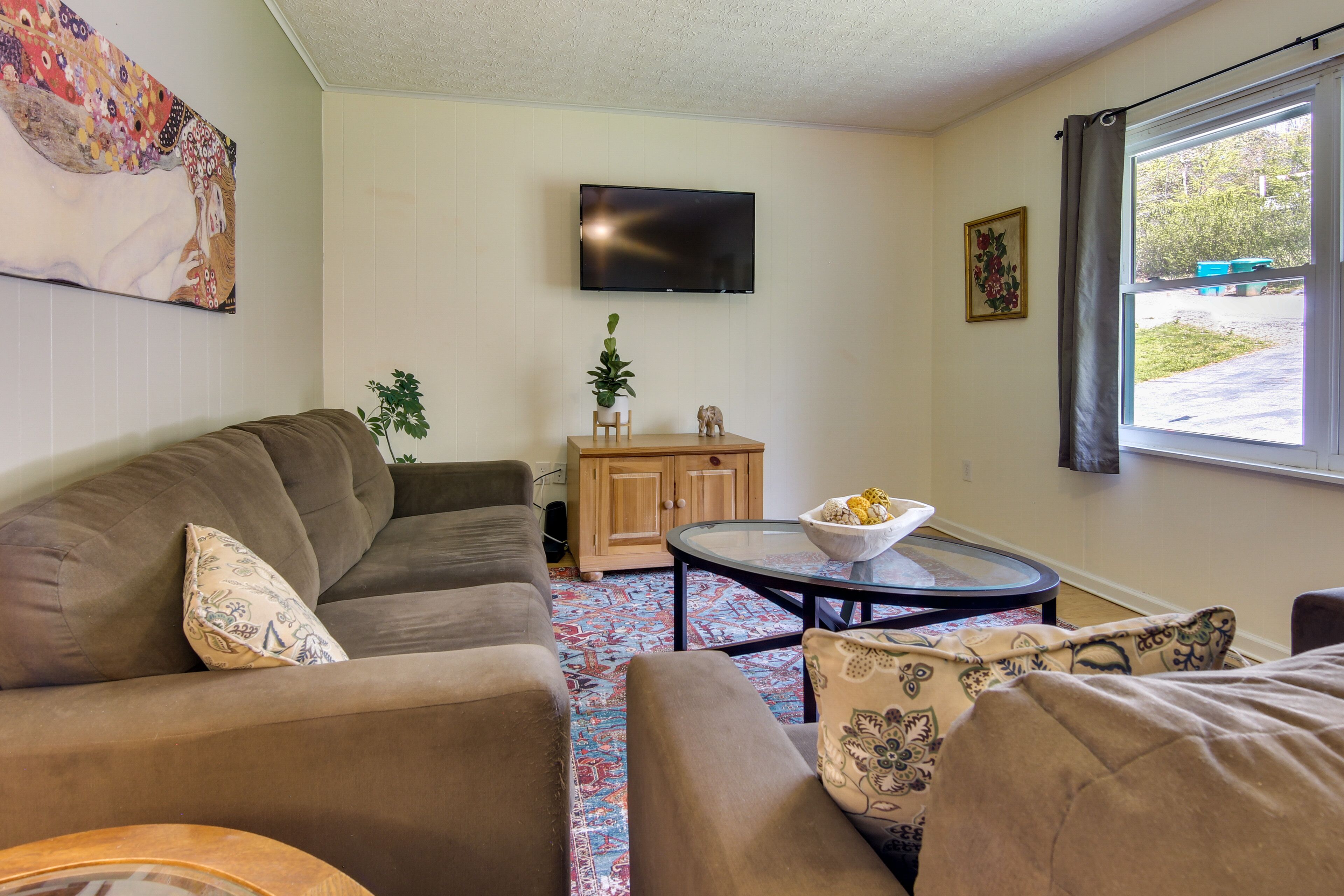 Black Mountain Vacation Rental w/ Mountain Views!