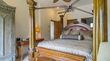 Villa Premier | Tabla de planchar con plancha y wifi gratis