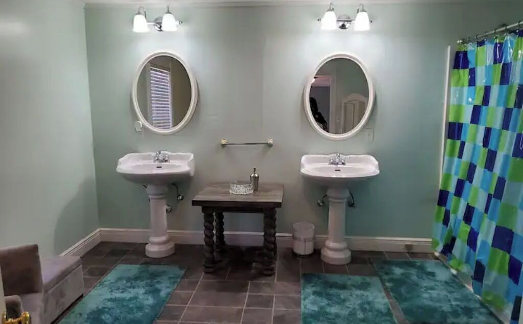 Dusche, Haartrockner, Bidet, Handtücher