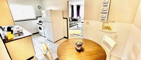 تناول الطعام