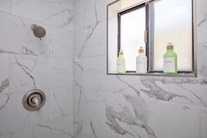 Towels, soap, shampoo, toilet paper
