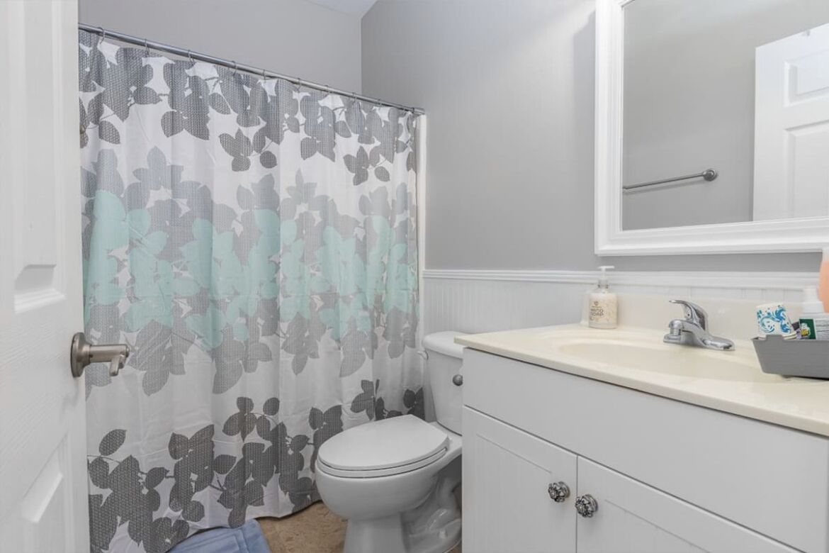 Roof Top Escape on the Marina!