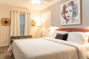 6 Schlafzimmer, Schreibtisch, Bügeleisen/Bügelbrett, kostenloses WLAN
