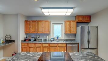 House (2 Bedrooms) | Interior