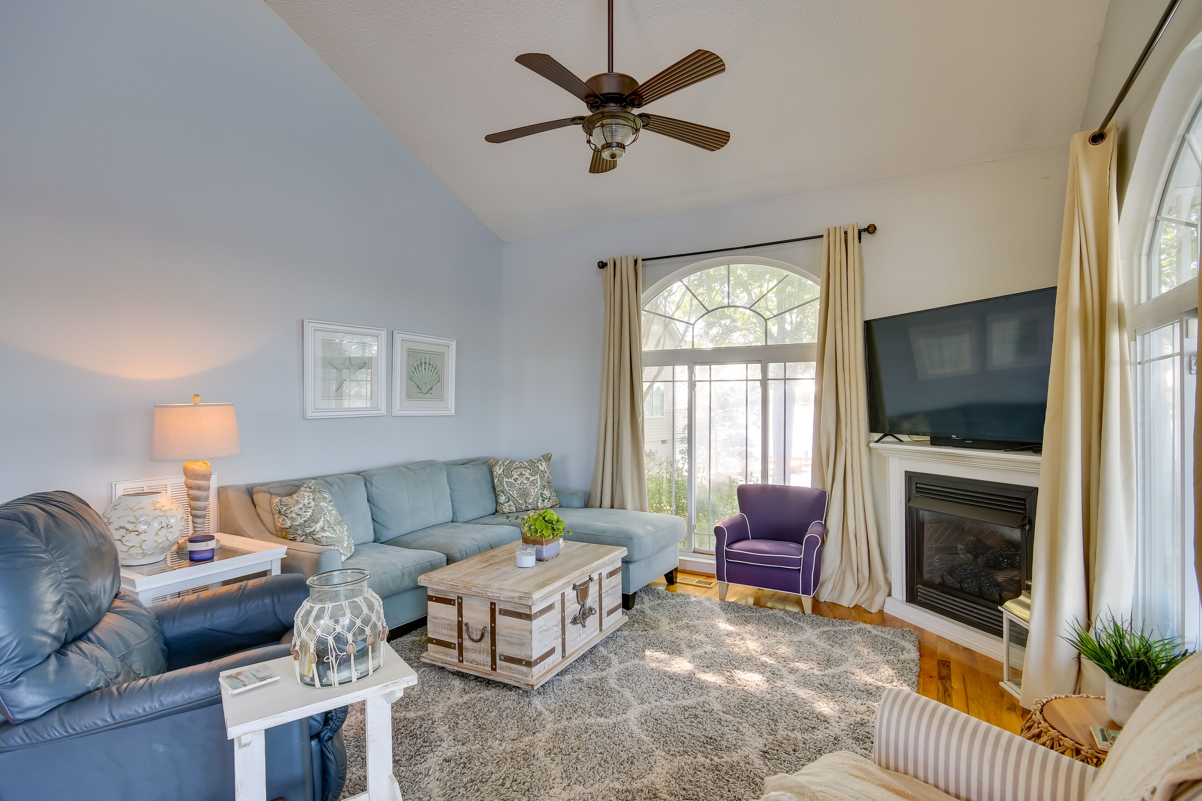 Cross Hill Lake House Rental w/ Dock!