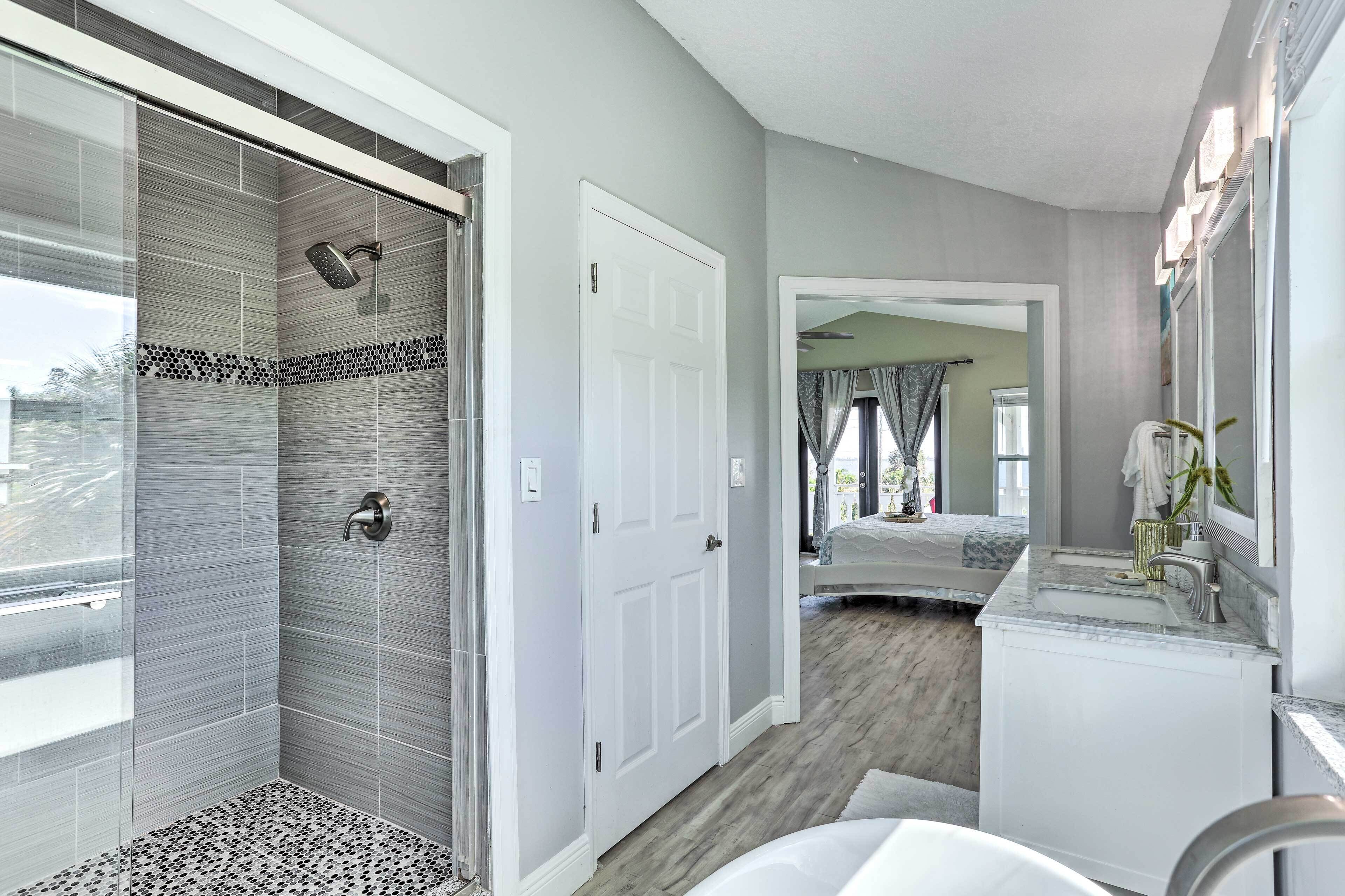 Jensen Beach Home w/ 2 Decks + Mod Interior!