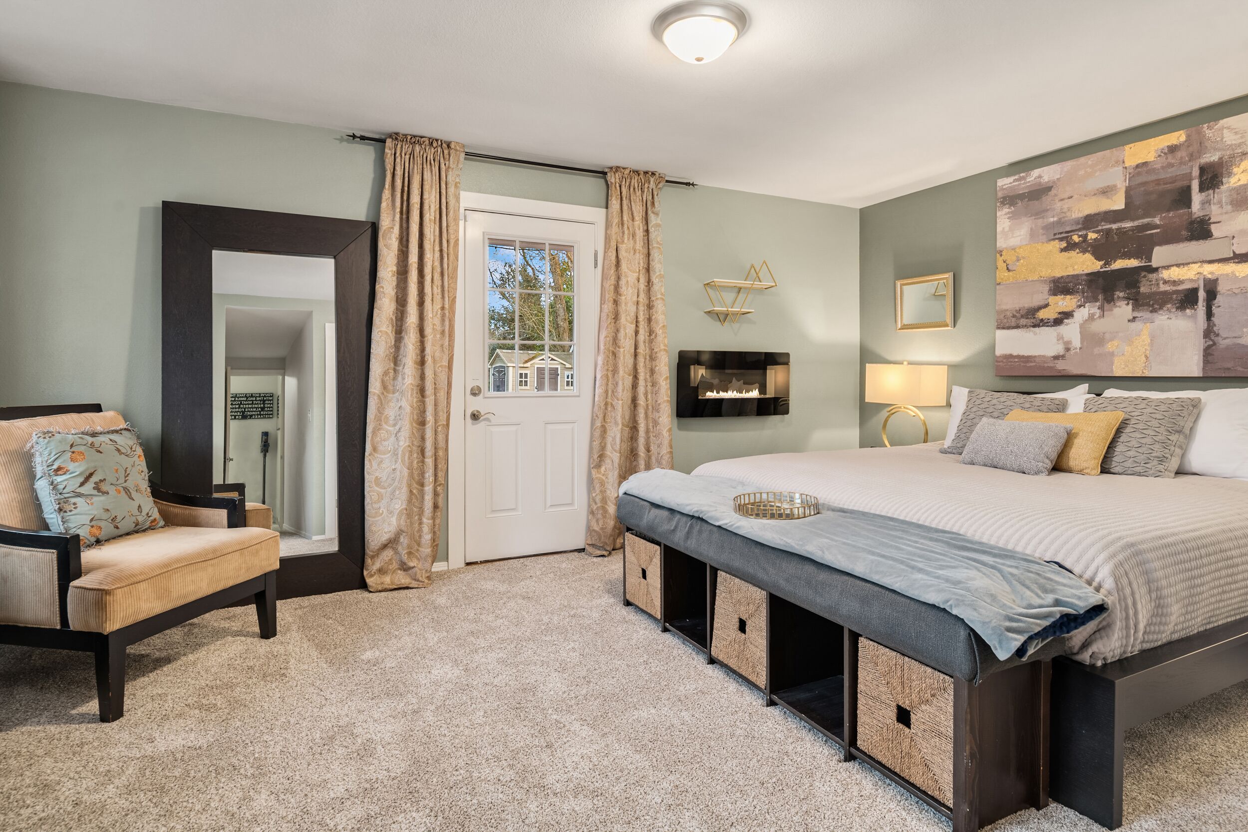 4 Schlafzimmer, Schreibtisch, Bügeleisen/Bügelbrett, Reisekinderbett