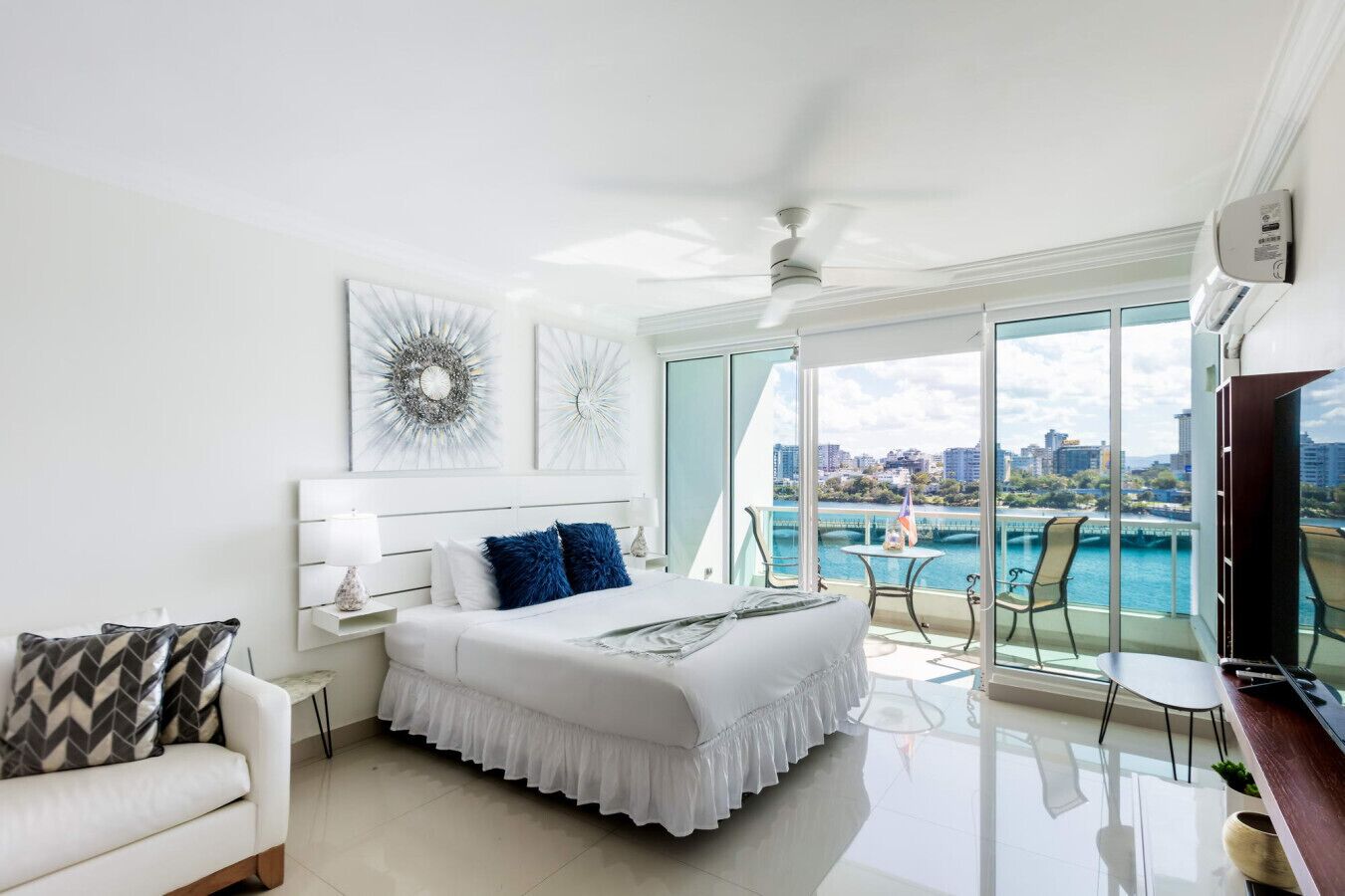 1 bedroom, desk, iron/ironing board, WiFi