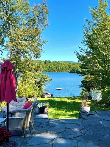 A spectacularly charming LAKE HOUSE on gorgeous Burden Lake!